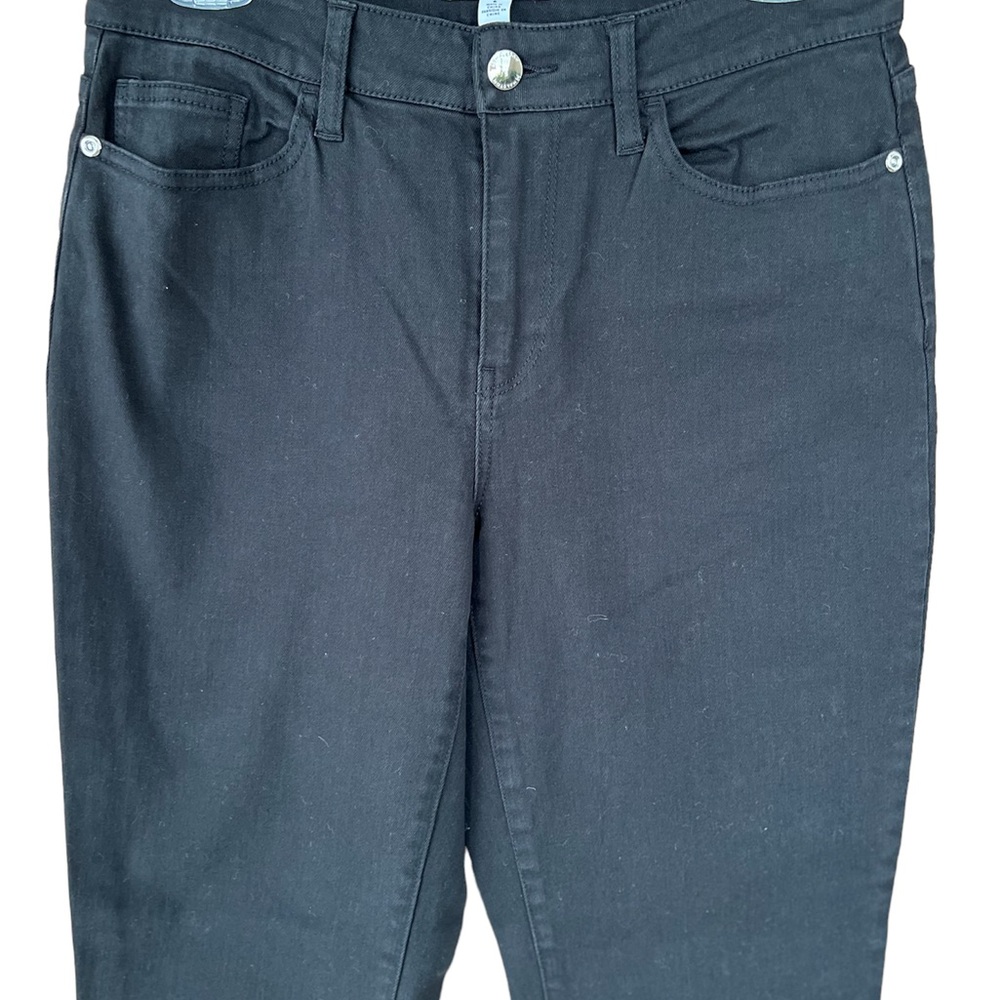Halston Women's Black Denim Jeans New Sz 6 Straight Leg  29” Inseam Pants